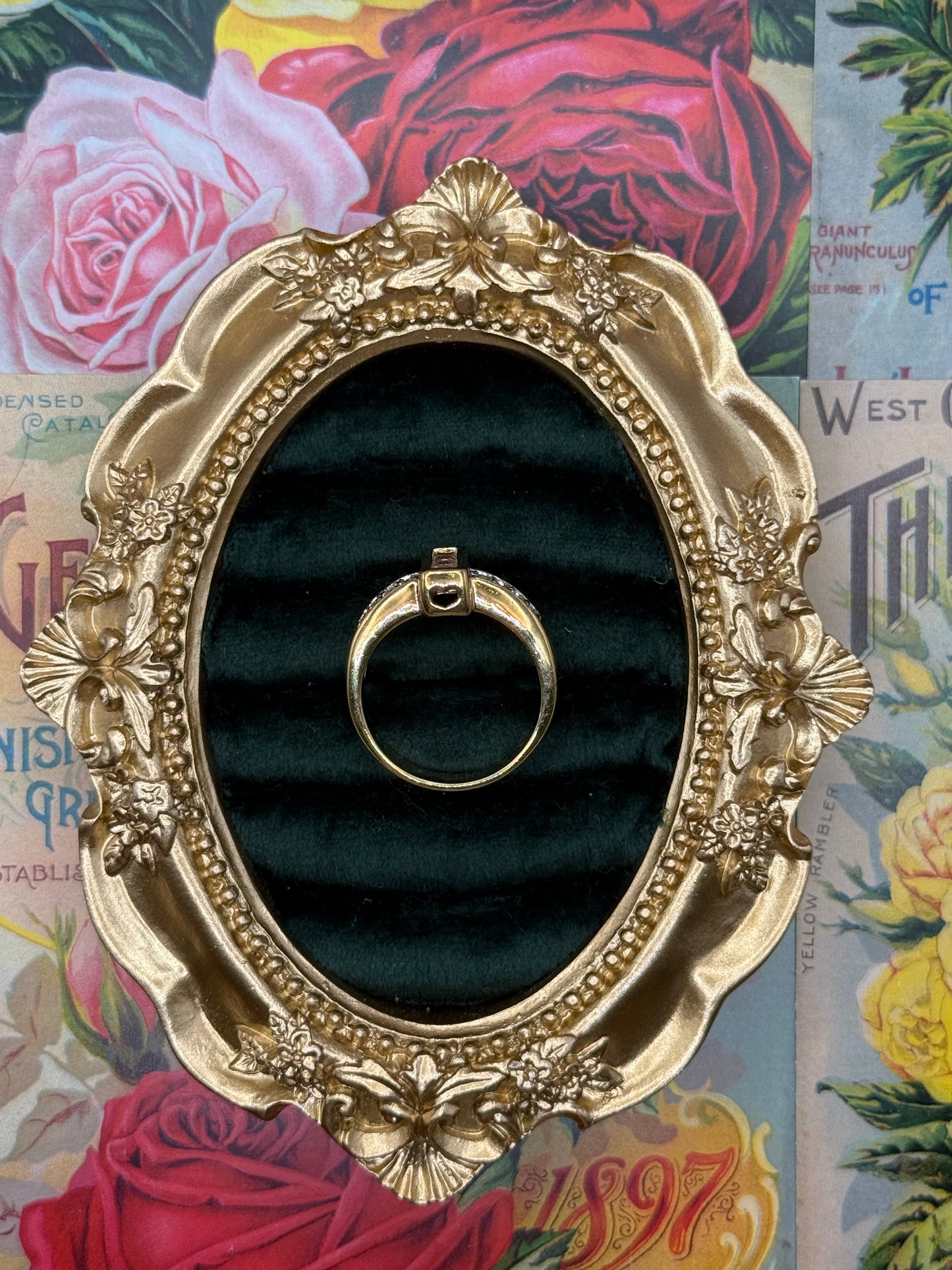 Vintage Gold Tone Old Stock Ring Size 10