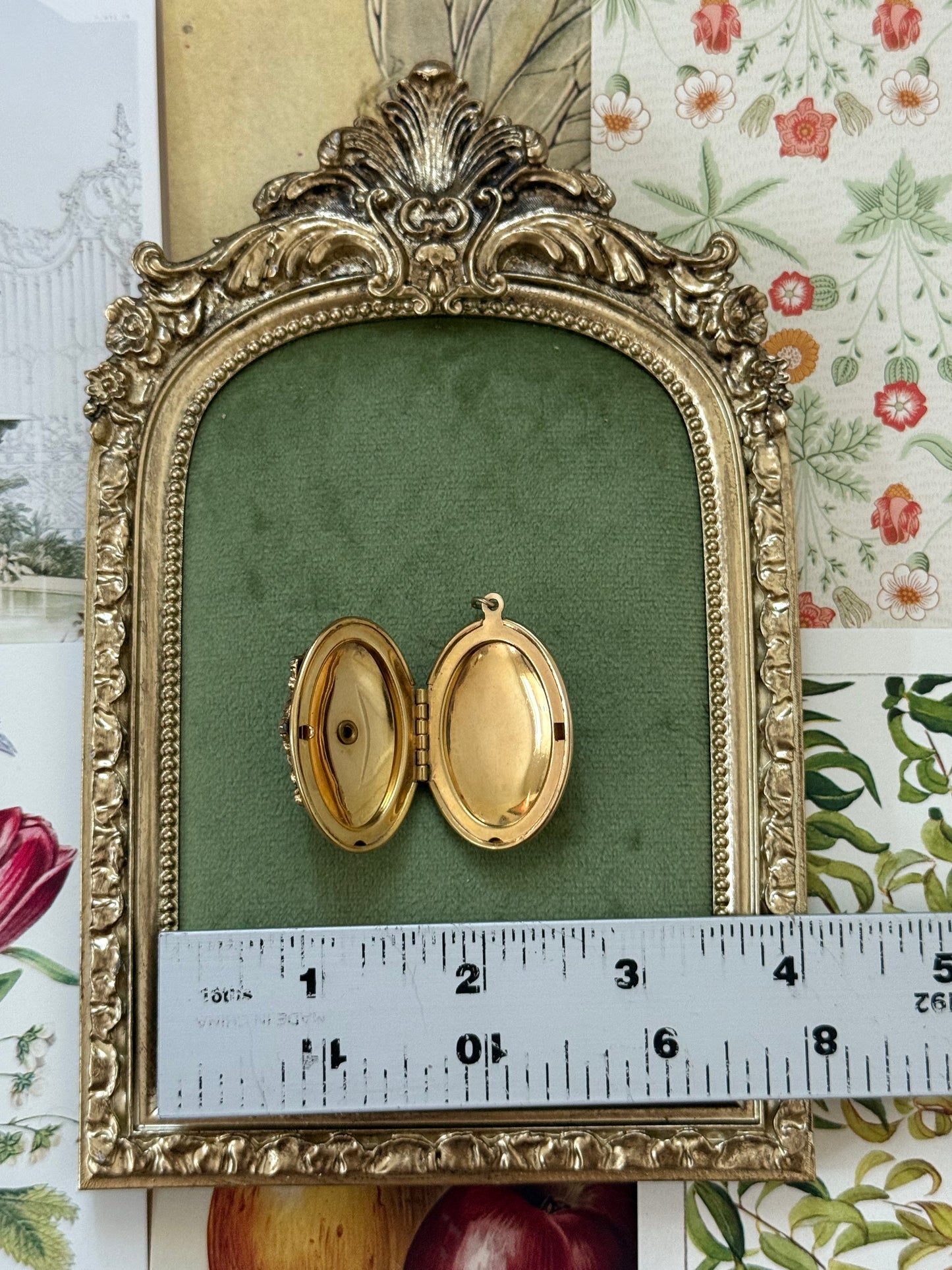 Vintage Gold Tone Limoges Locket Pendant