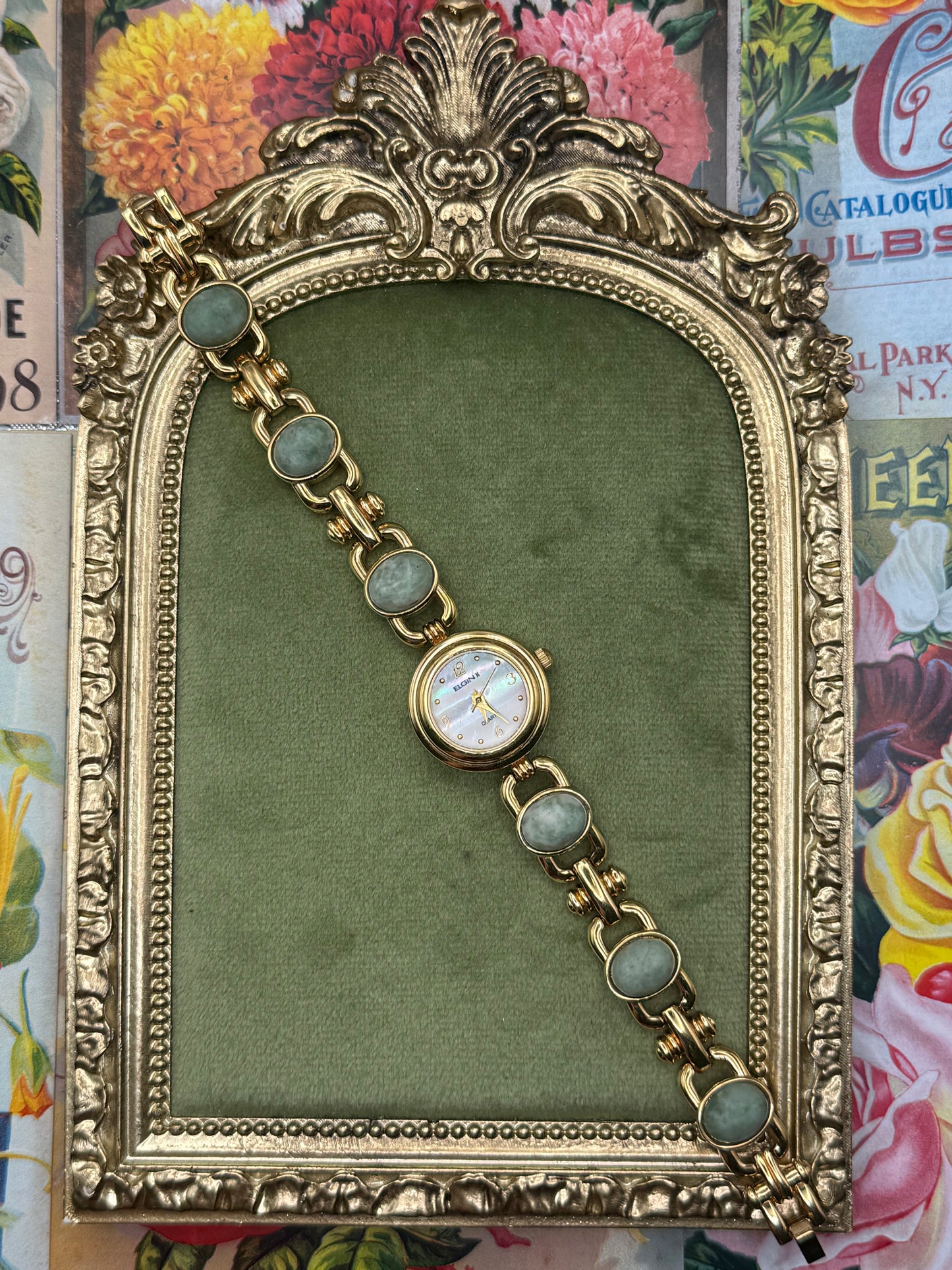 Working Vintage Gold Tone Jadeite Watch 6.5”