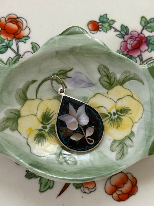silver tone abalone floral pendant