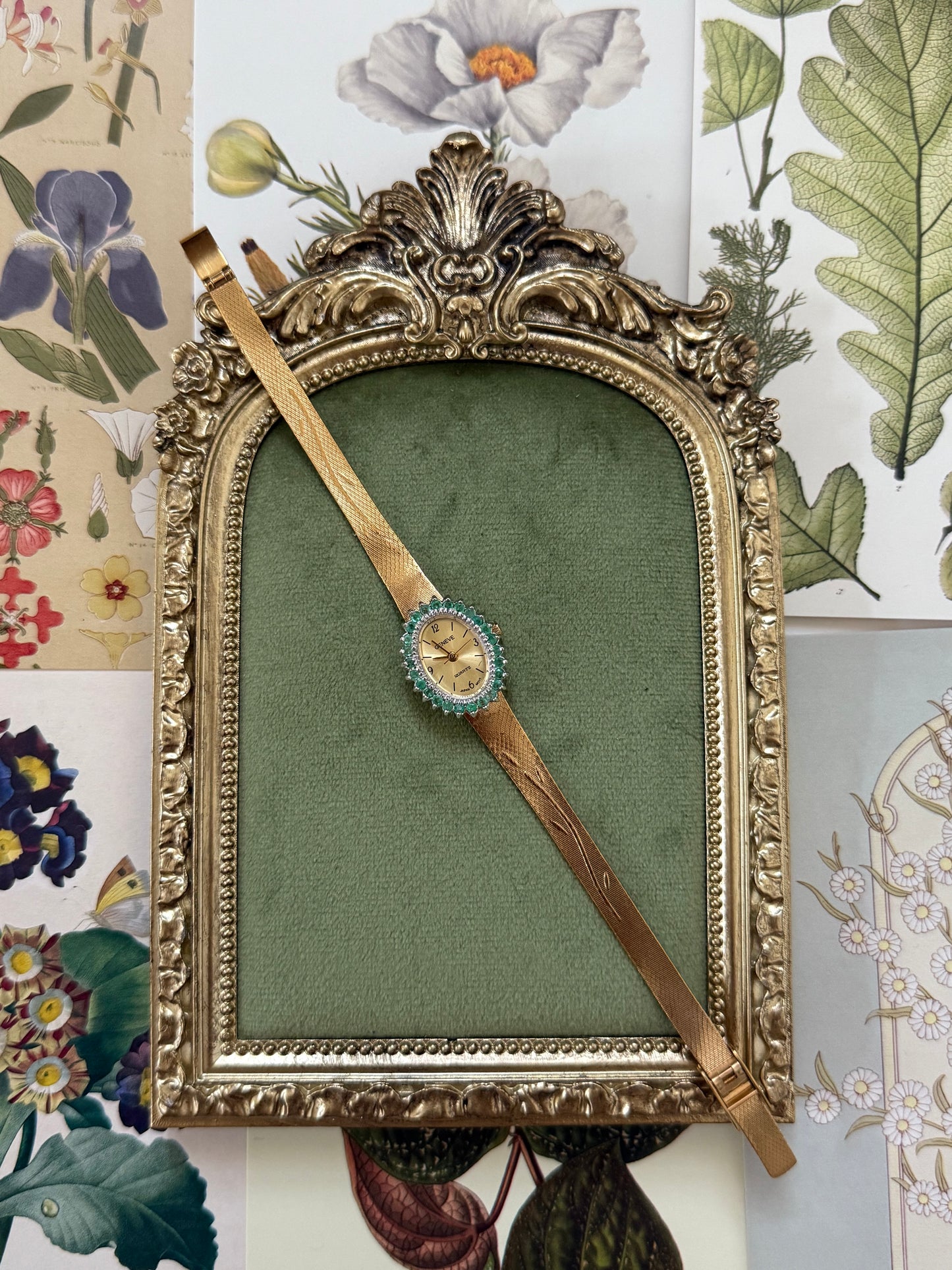 Working Vintage Gold Tone Emerald Dial Adjustable Watch