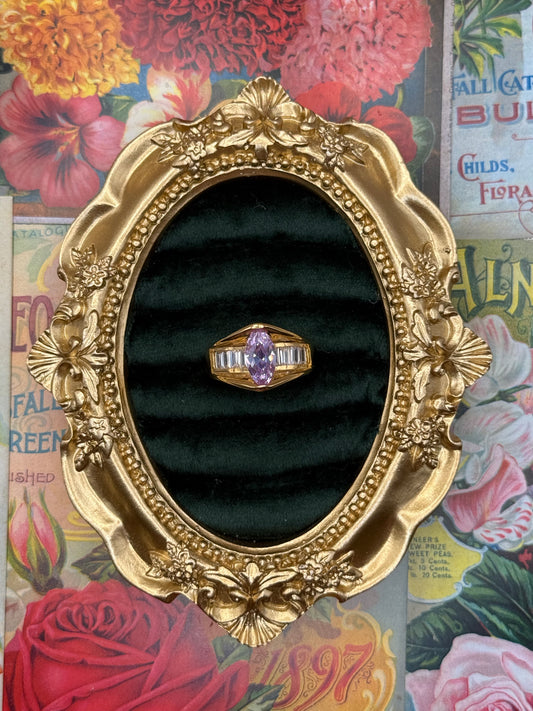 Vintage Gold Tone Old Stock Ring Size 9
