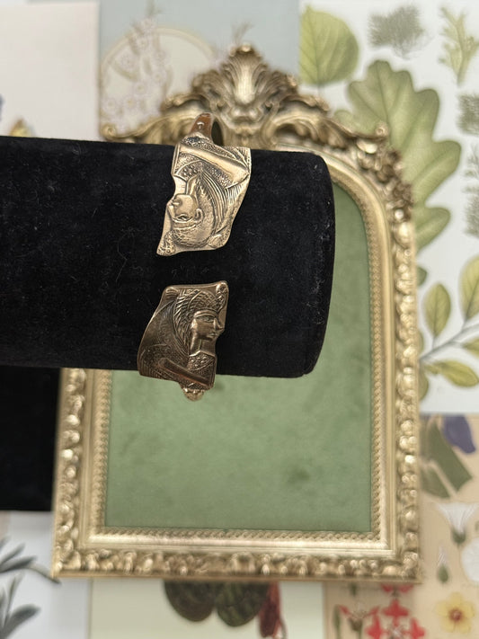 Vintage Gold Tone Egyptian Revival Bangle