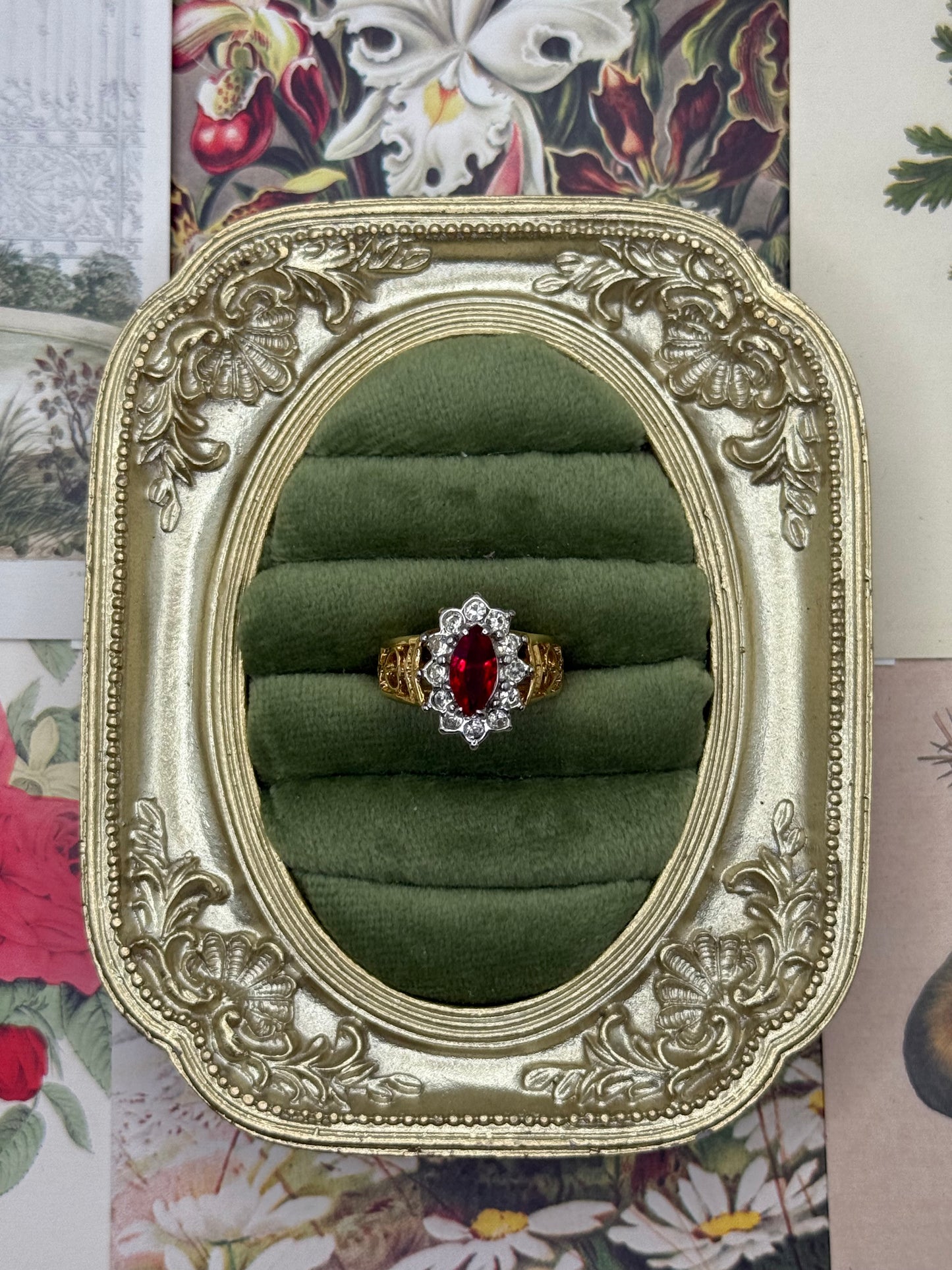 Vintage Gold Tone Old Stock Gemstone Ring Size 4.75