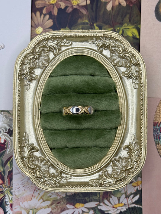 Vintage Two Tone XOXO Ring Size 9