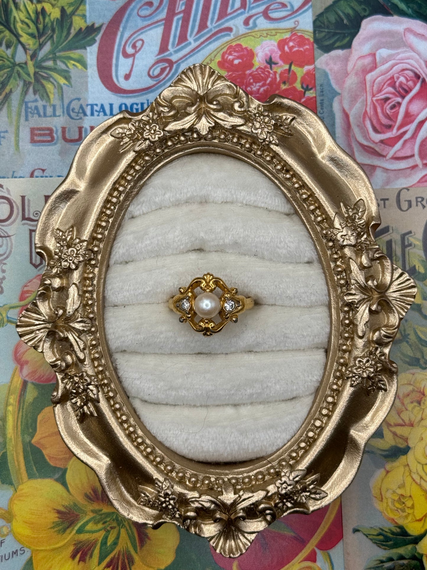 Vintage Gold Tone Pearl Ring Size 8
