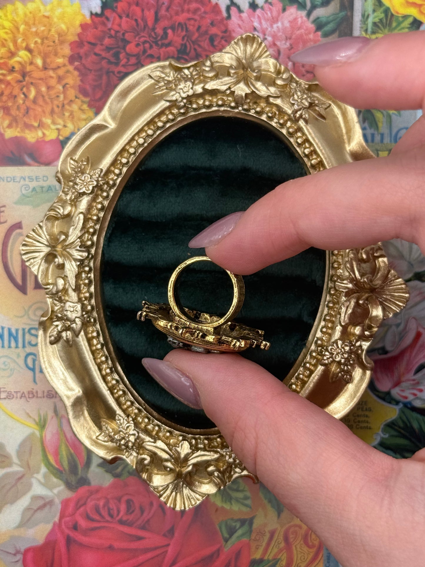 Vintage Gold Tone Shield Ring Size 3.5