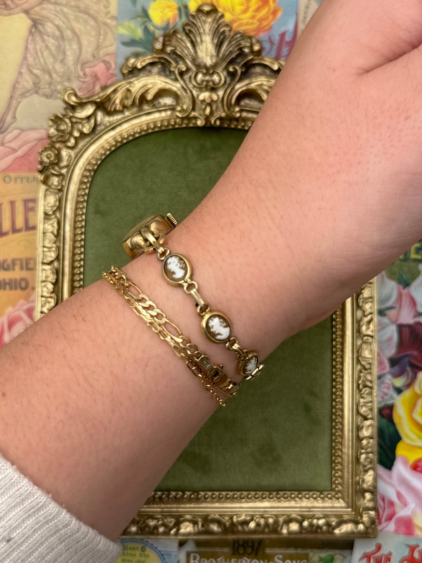 Working Vintage Hamilton Wind Up Gold Tone Cameo Watch