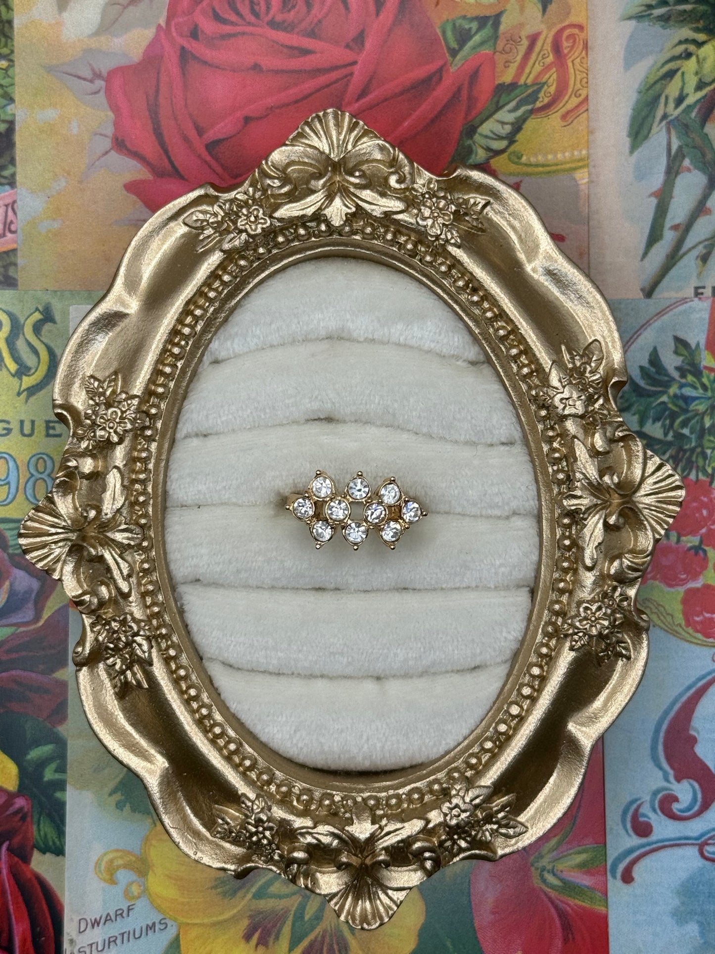 Vintage Gold Tone Avon Ring Size 5.75
