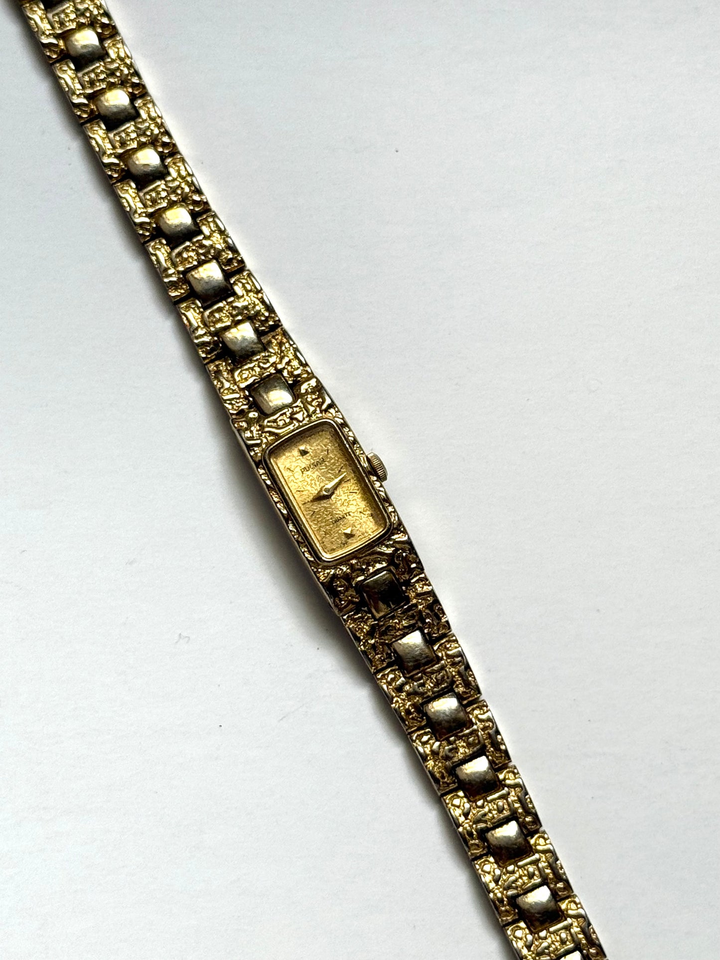 working gold tone gold nugget style pulsar by seiko watch