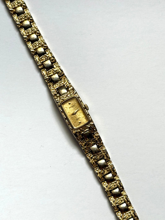 working gold tone gold nugget style pulsar by seiko watch