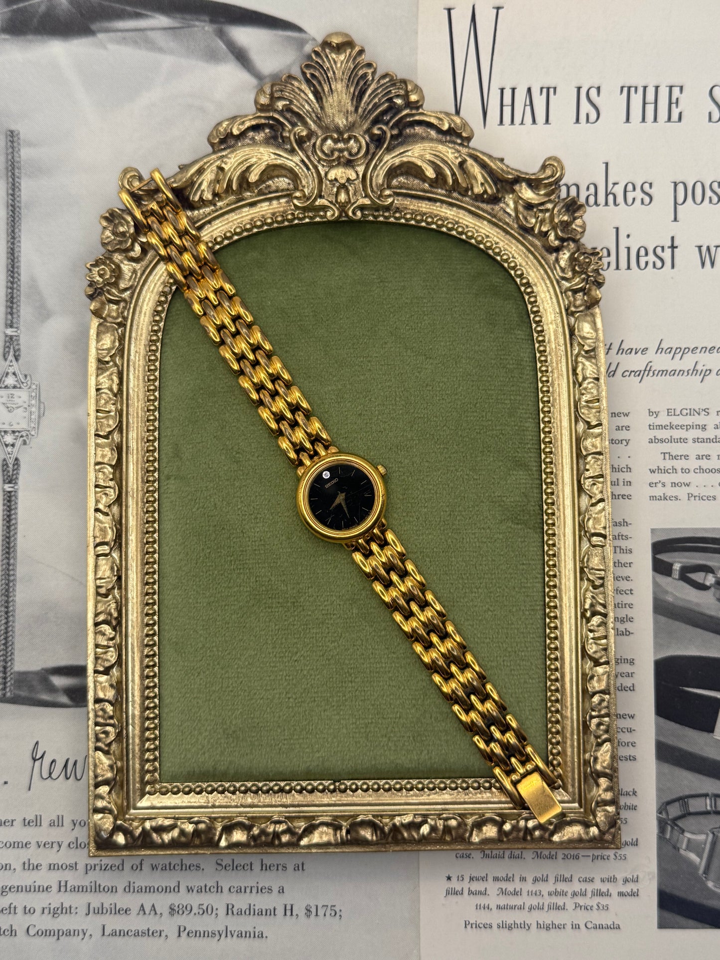 Working Vintage Gold Tone Black Dial Seiko Watch