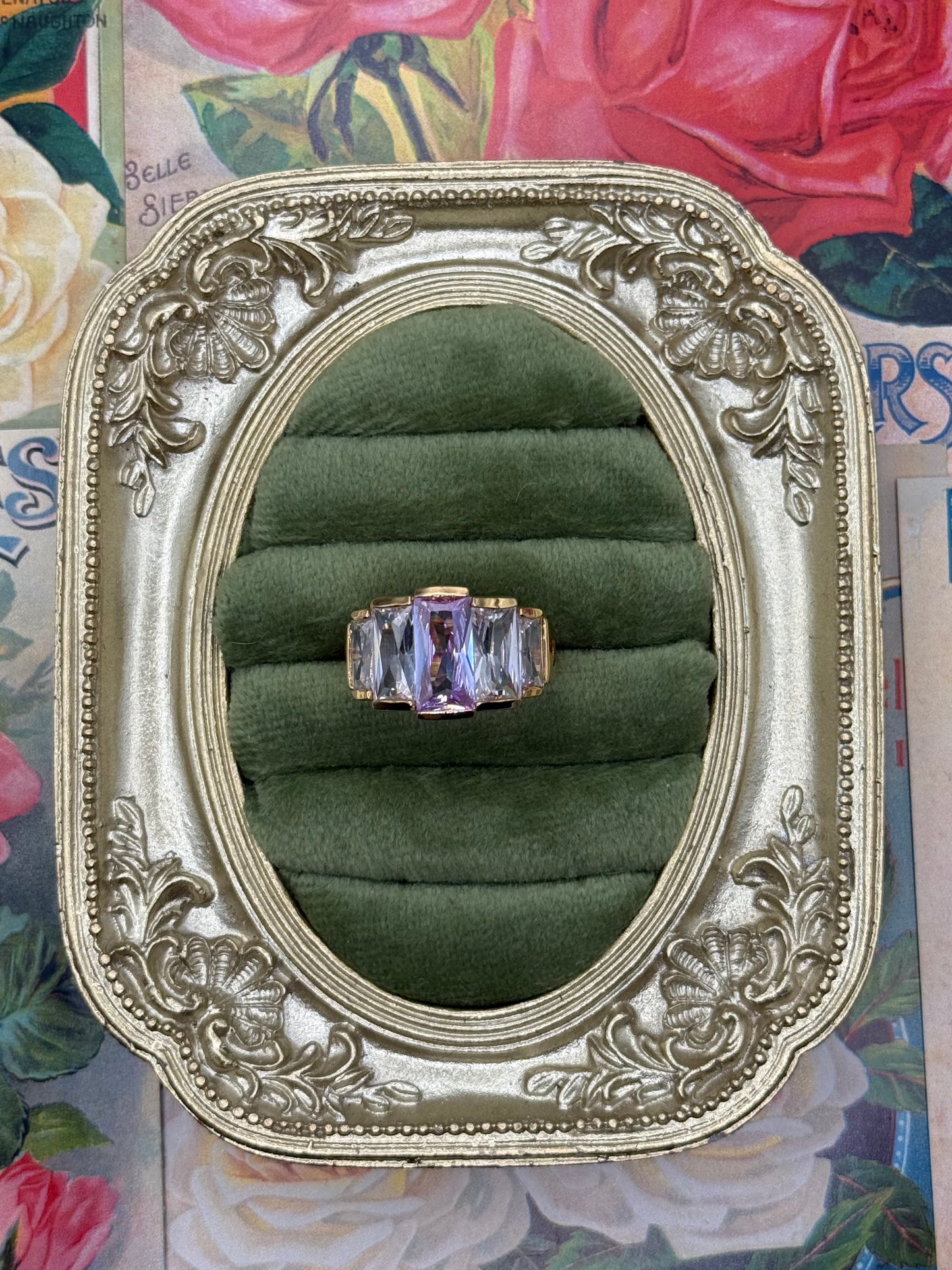 Vintage Gold Tone Old Stock Gemstone Ring Size 7