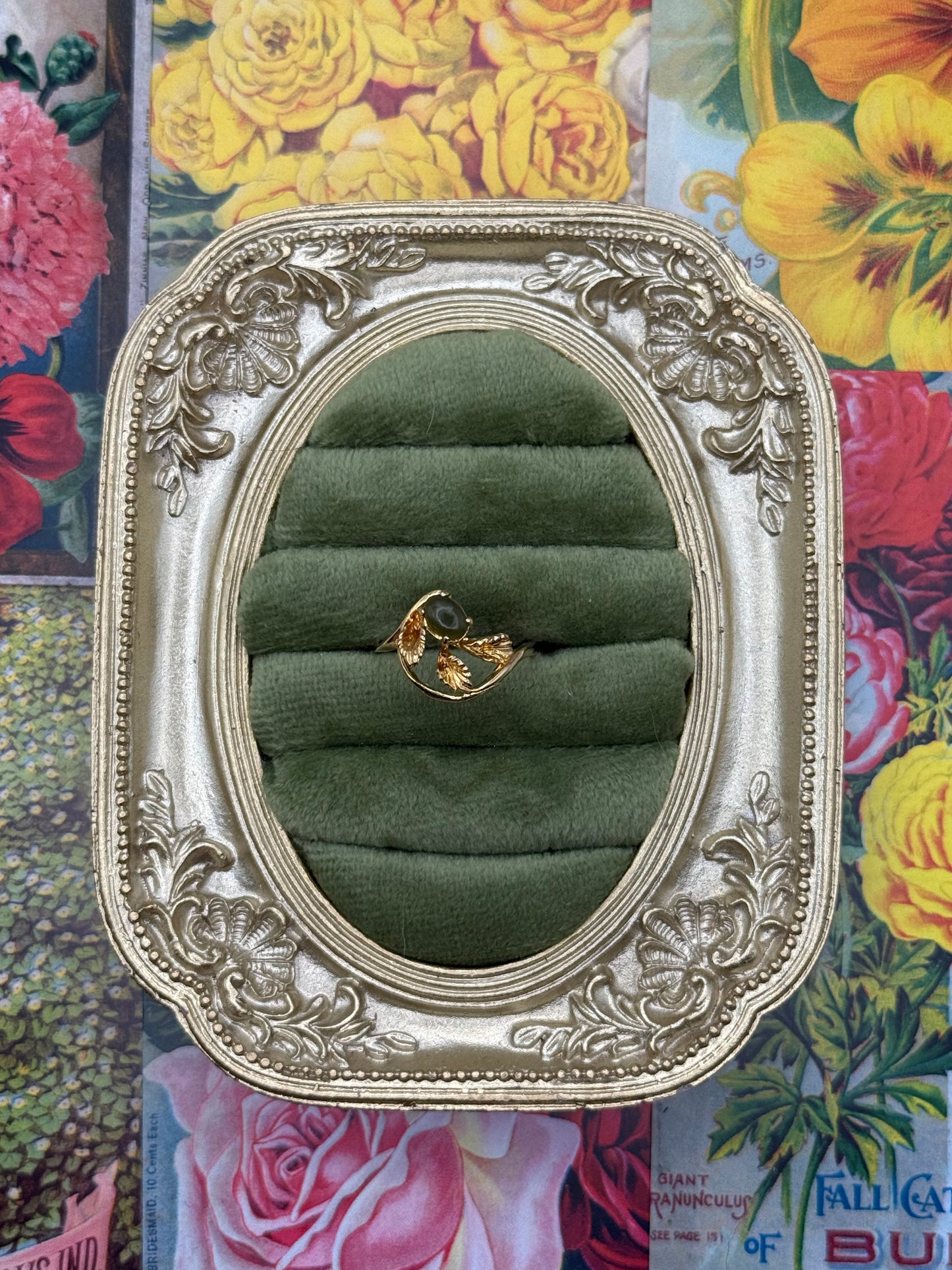 Vintage Gold Tone Ring Size 7.5