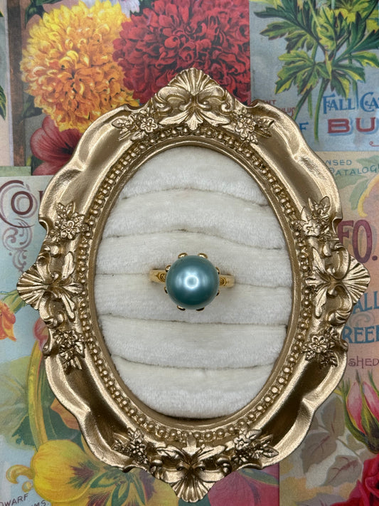 Vintage Gold Tone Pearl Ring Size 10