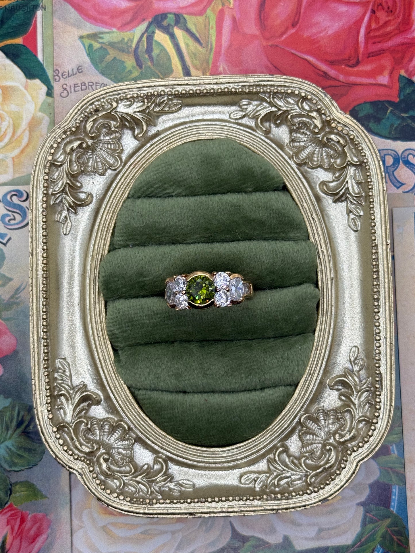 Vintage Gold Tone Old Stock Gemstone ring Size 7