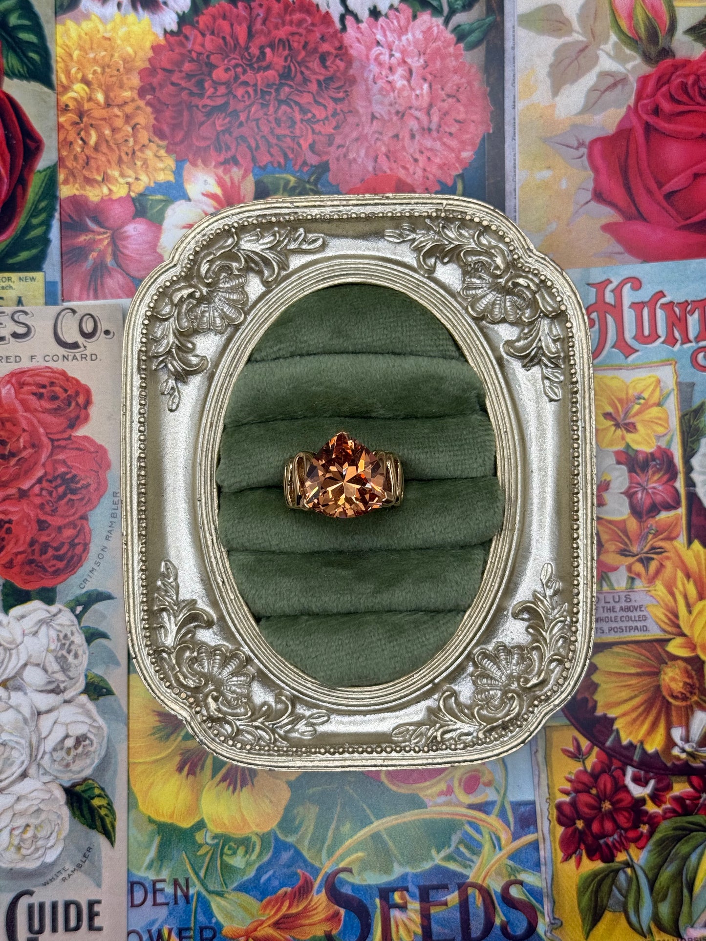 Vintage Gold Tone Old Stock Ring Size 7