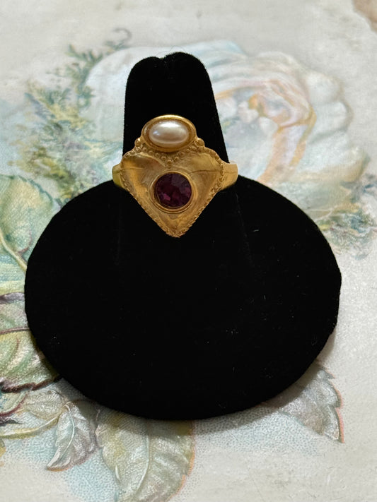 gold tone heart and pearl gemstone ring size 6