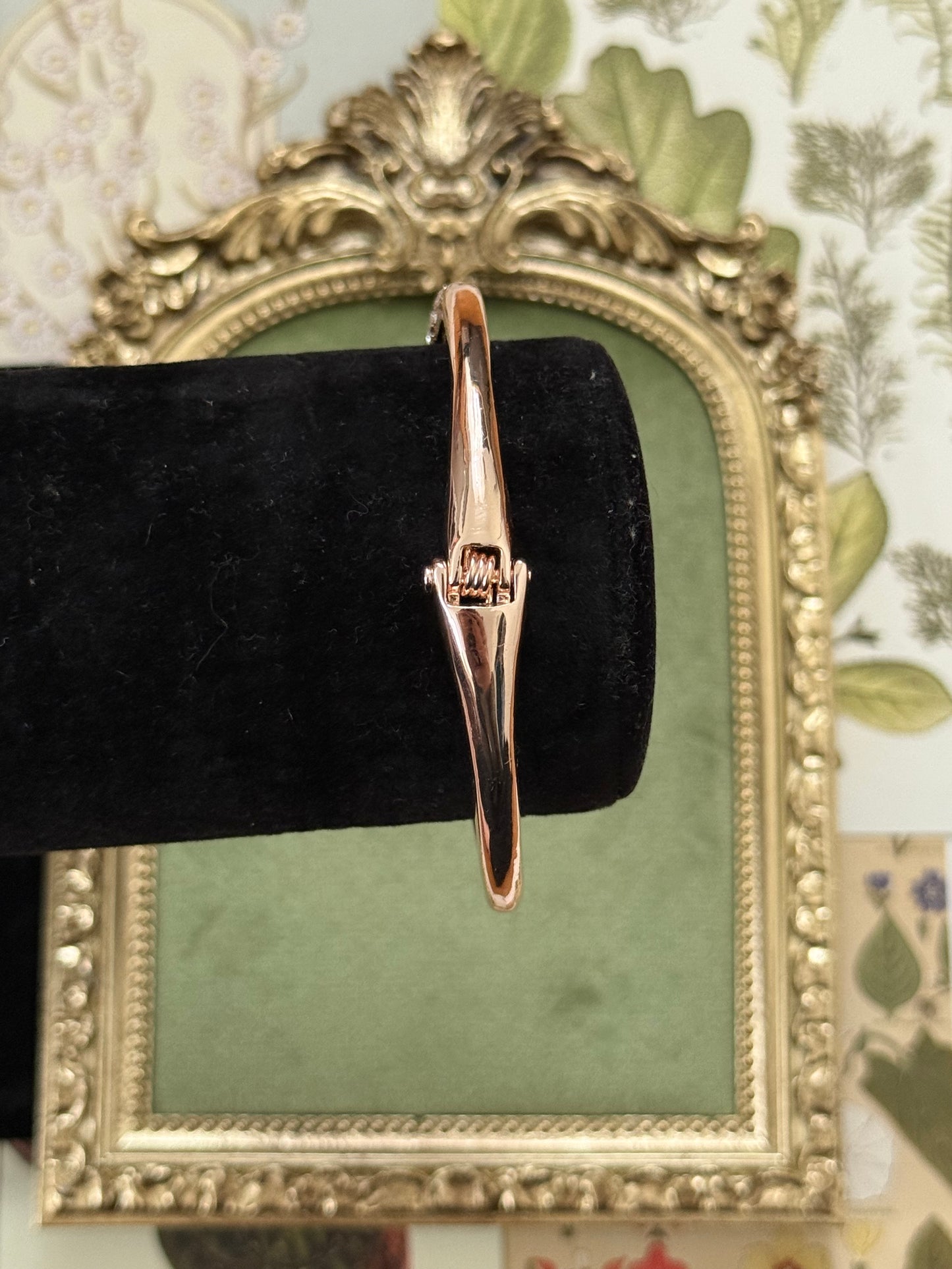 Vintage Rose Gold Tone Rhinestoned Bracelet