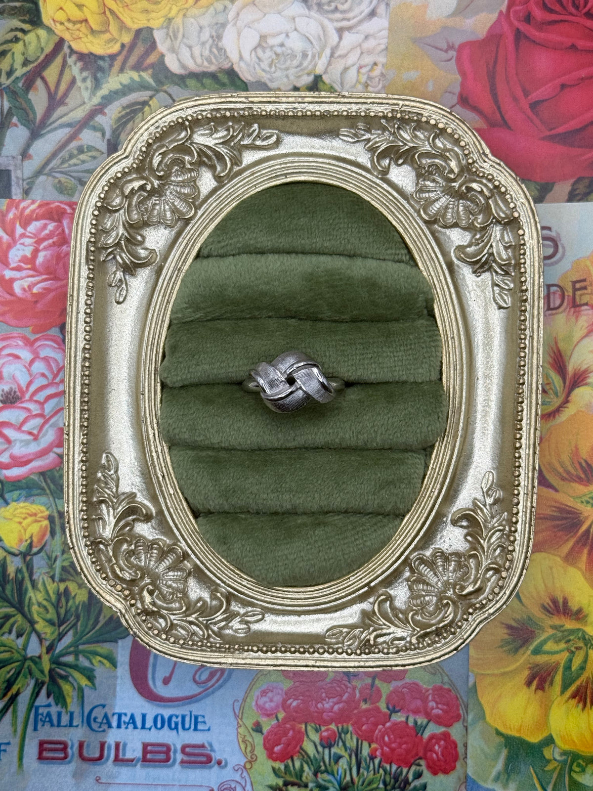 Vintage Silver Tone Avon Knot Ring Size 4