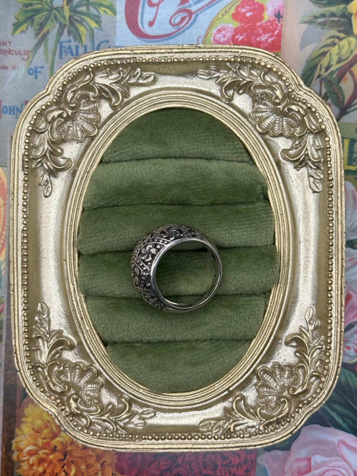 Sterling Silver Domed Floral Ring Size 7