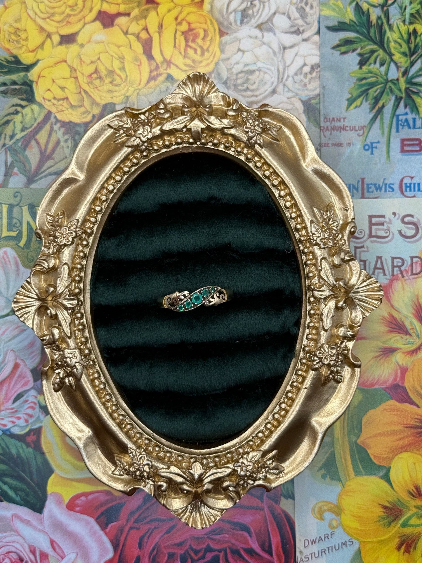 9K Gold Emerald Estate Ring Size 7