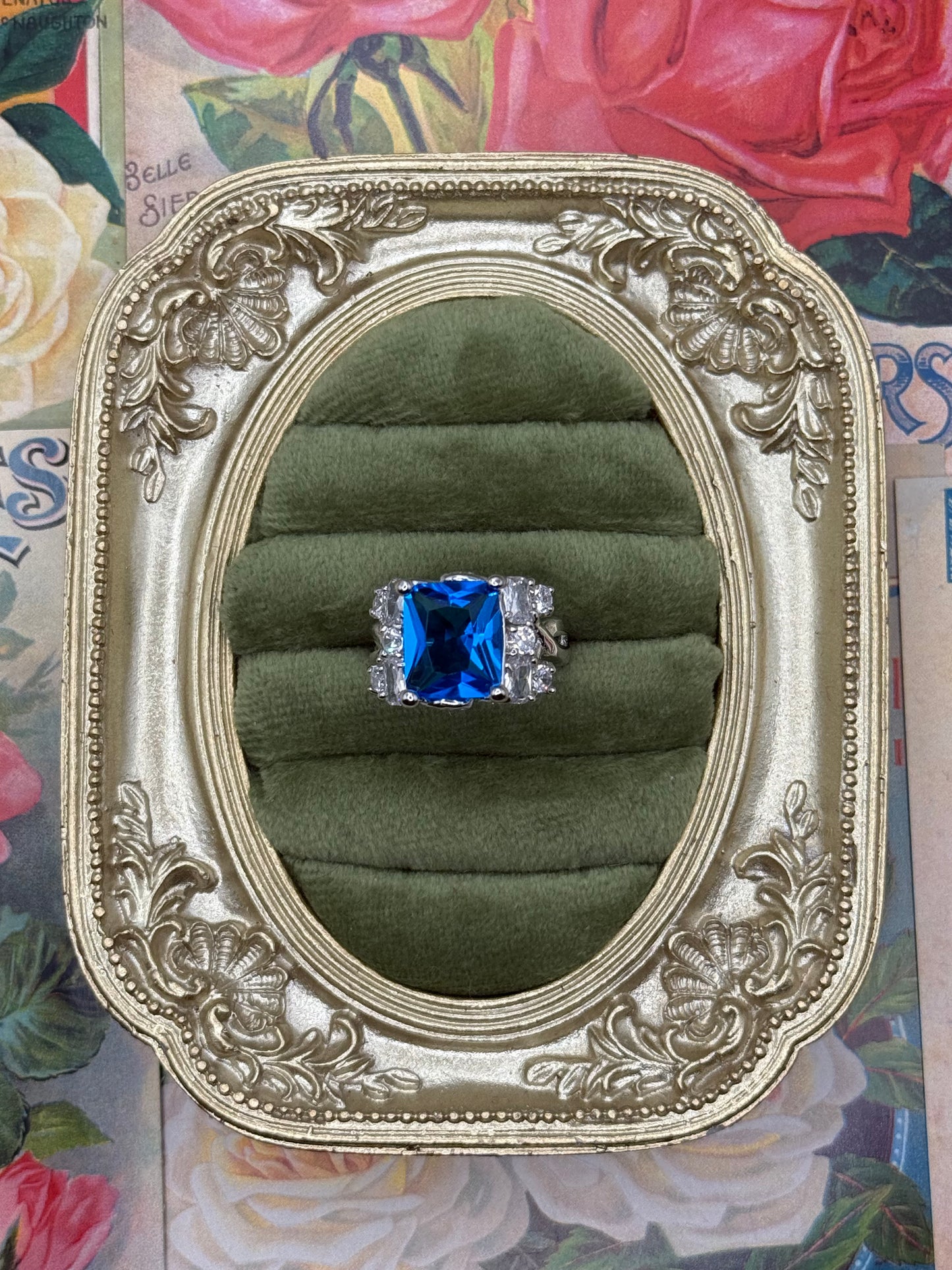 Vintage Silver Tone Old Stock Gemstone Ring Size 7.5