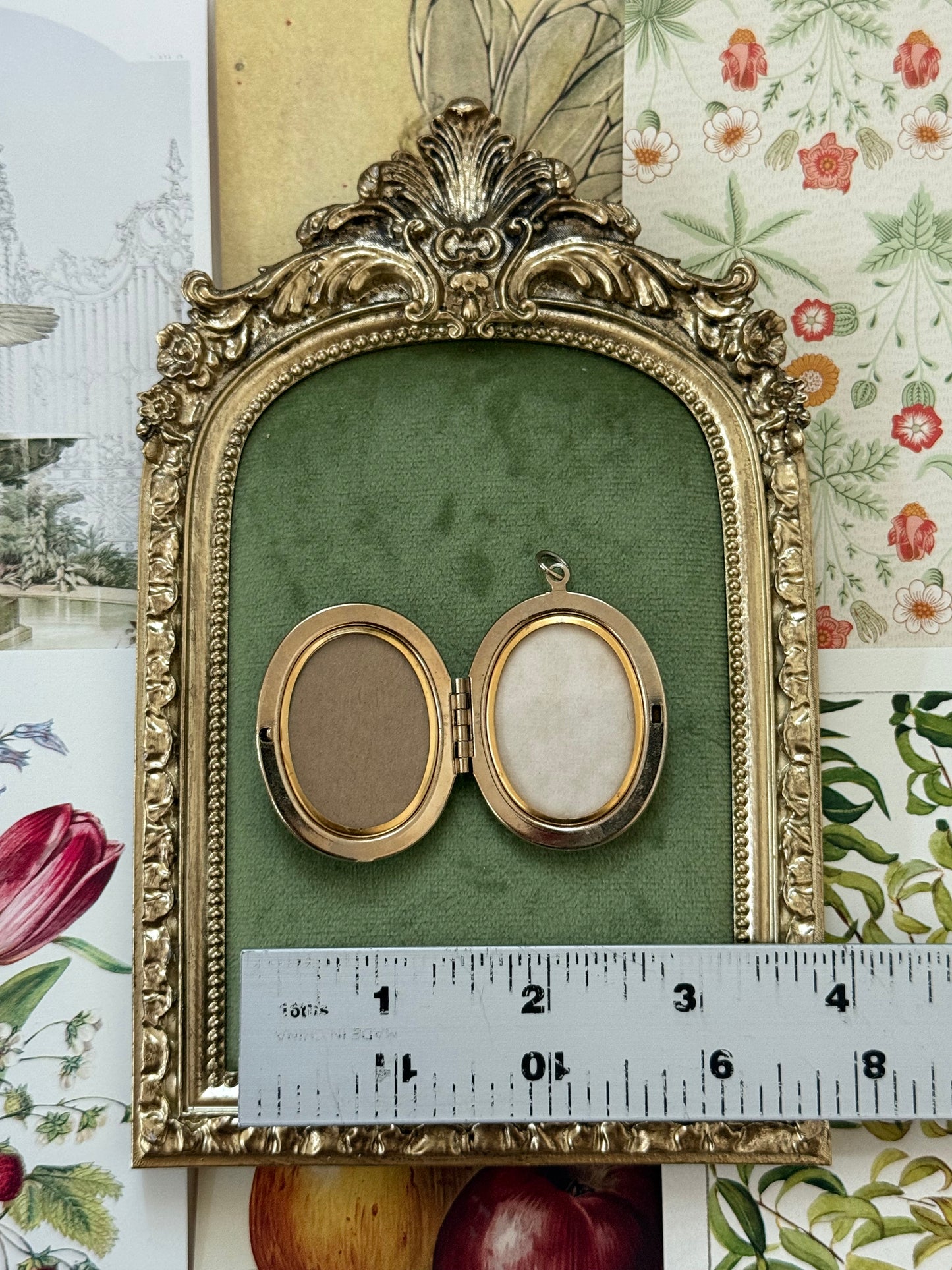 Vintage Gold Tone Enameled Locket Pendant