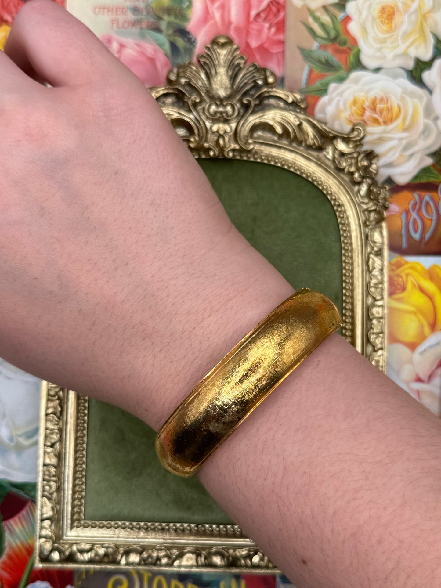 Vintage Gold Tone Hinge Cuff Bangle Bracelet