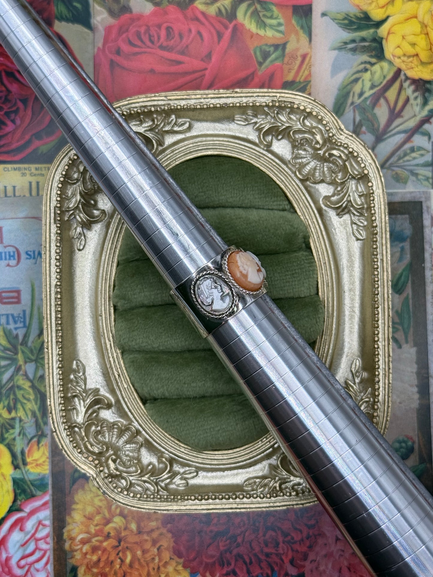 Vintage Sterling Silver Cameo Cigar Band Ring Size 9