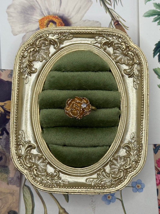 Vintage Gold Tone Avon Ring Size 7